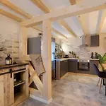 Kernsaniertes Anna Holiday home Durlangen