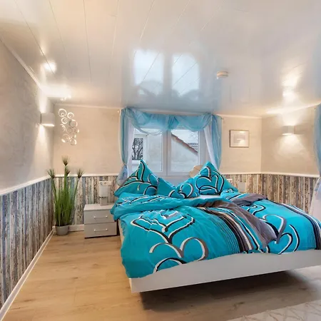 Ferienhaus Kernsaniertes Anna Durlangen