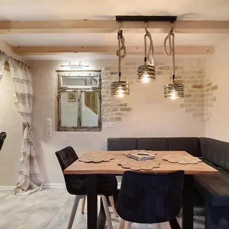 Holiday home Kernsaniertes Anna